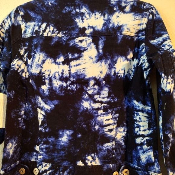 ✨🆕✨ Women's Tye-Dye Denim Jacket - Picture 4 of 4